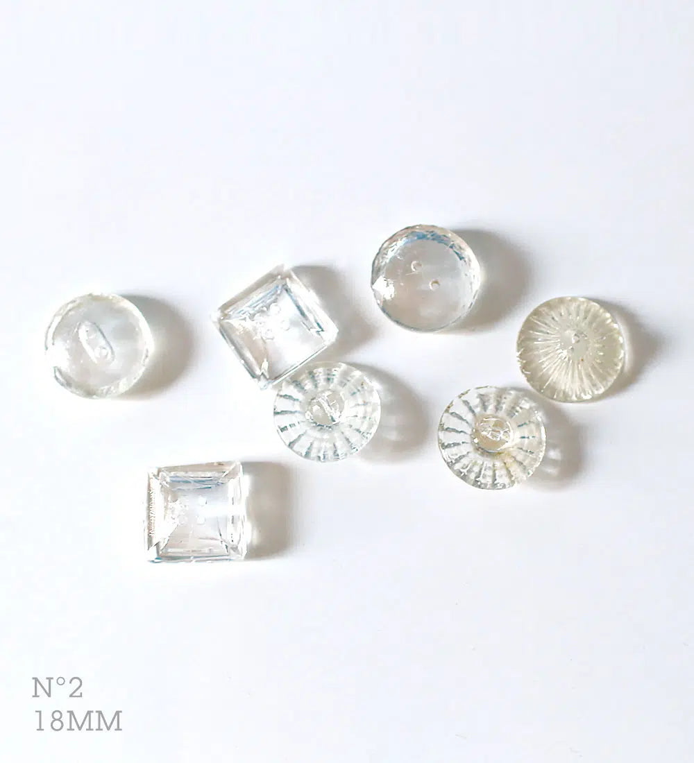 No.2 | Boutons vintages variés en verre transparent 18 mm | Lot de 7
