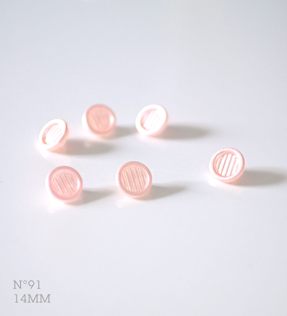 No.91 | Boutons identiques vintages en verre, rose pastel nacré 14 mm | Lot de 6