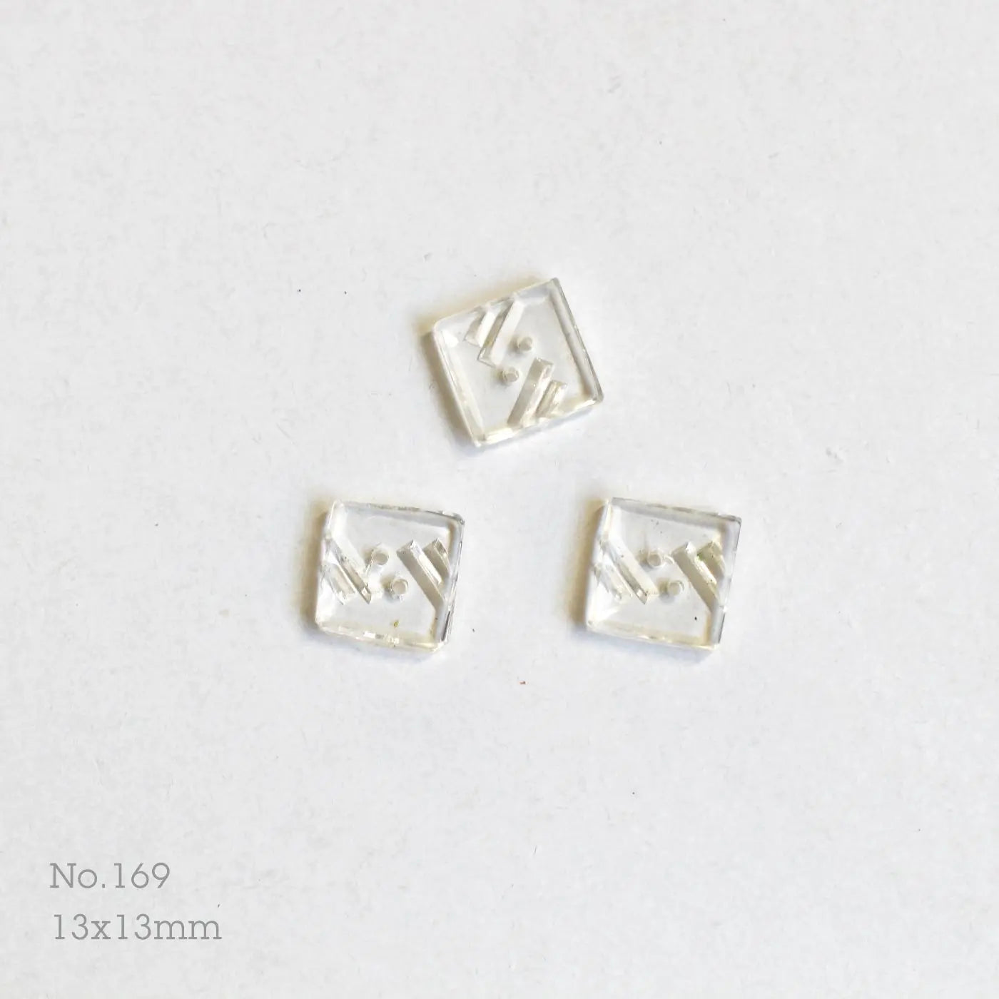 No.169 | Boutons vintages identique en verre transparent 13x13 mm | Lot de 3