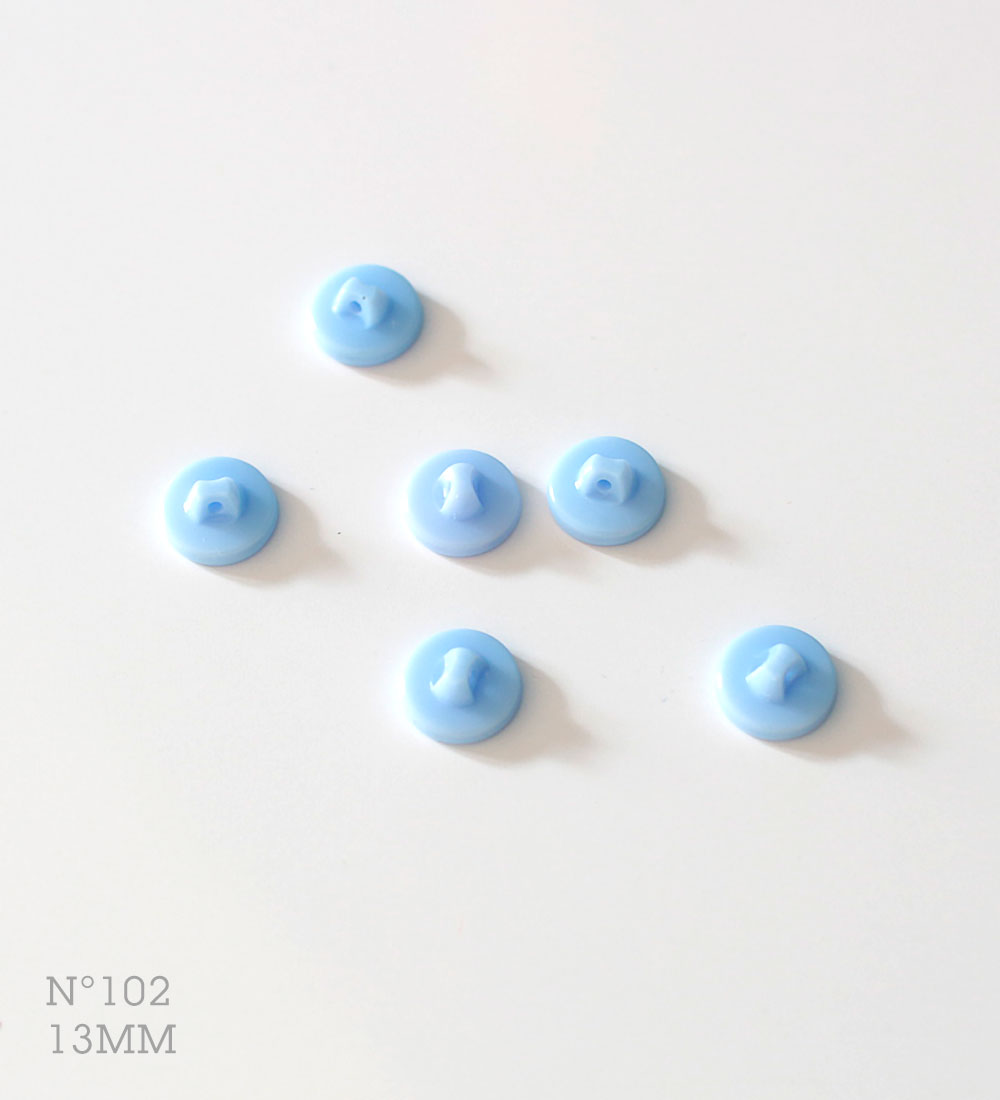 Bouton en matière naturelle n°102