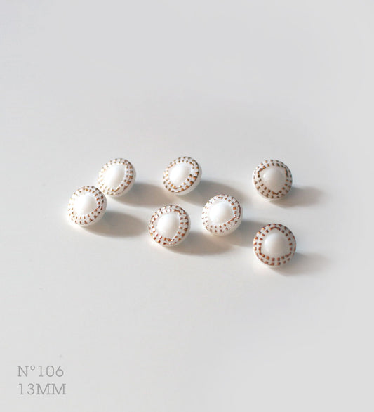 No.106 | ヴィンテージガラス同型ボタン（ホワイト＆ゴールド） 13mm | 7個セット