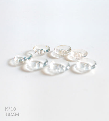 No.10 | Boutons presque identiques vintages en verre transparent à 4 trous 18 mm | Lot de 7