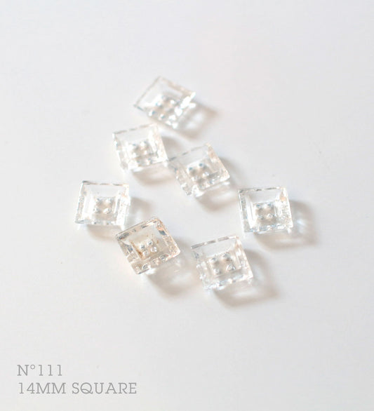 No.111 | ヴィンテージ透明ガラスほぼ同型ボタン 14mm | 7個セット