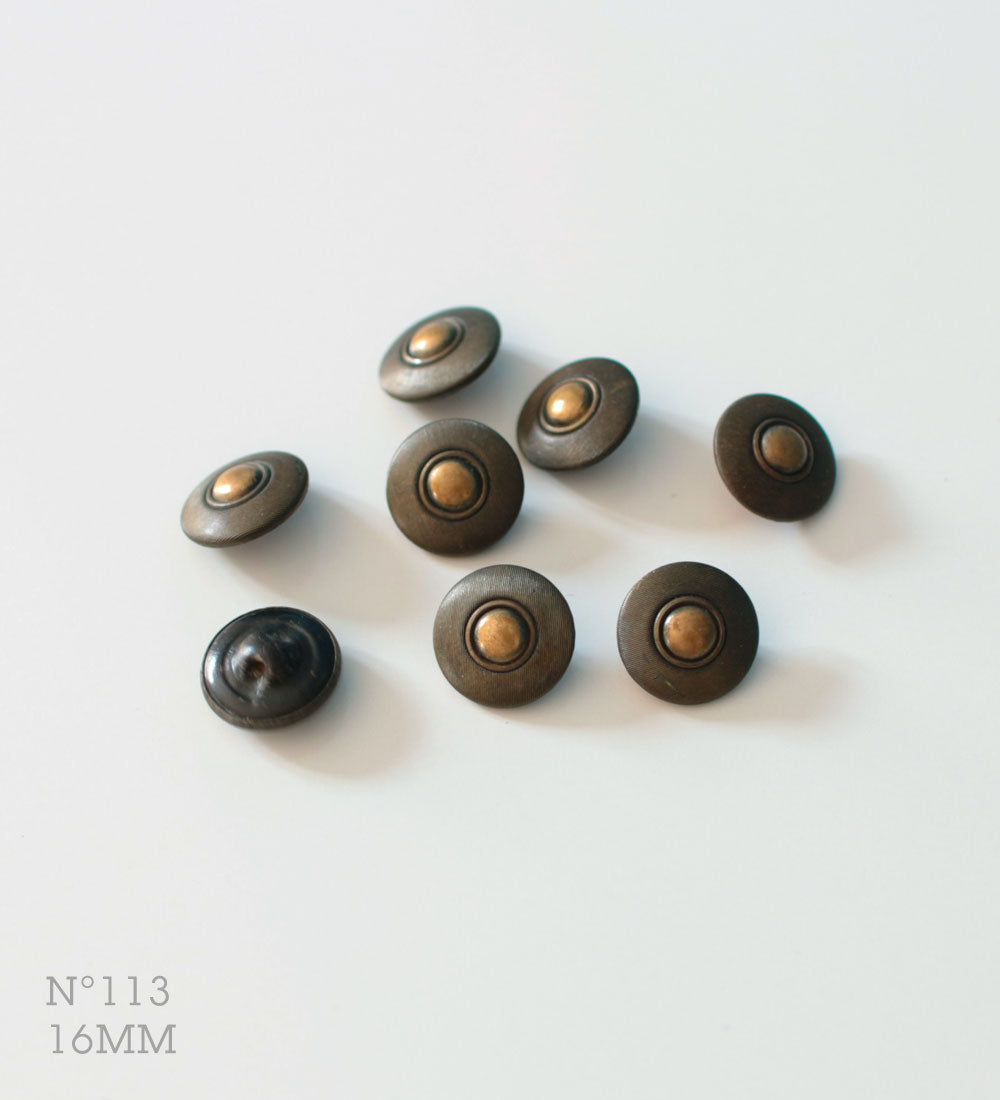 Bouton n°113, aspect bois