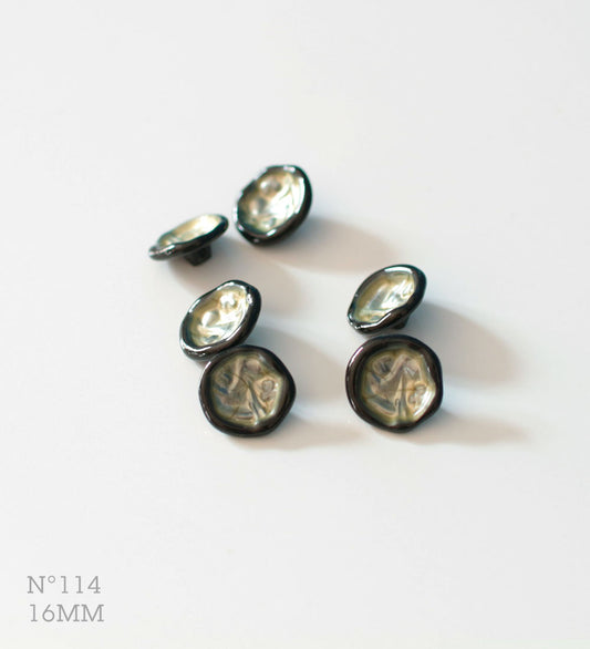 No.114 | ヴィンテージ黒ガラスメタリック同型ボタン 16mm | 6個セット