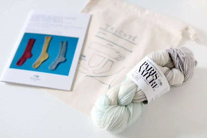 Booklet Kit No.3: 3 kinds of socks for everyday use with wool in vegetable dyeing, PDF pattern + yarn + pouch
