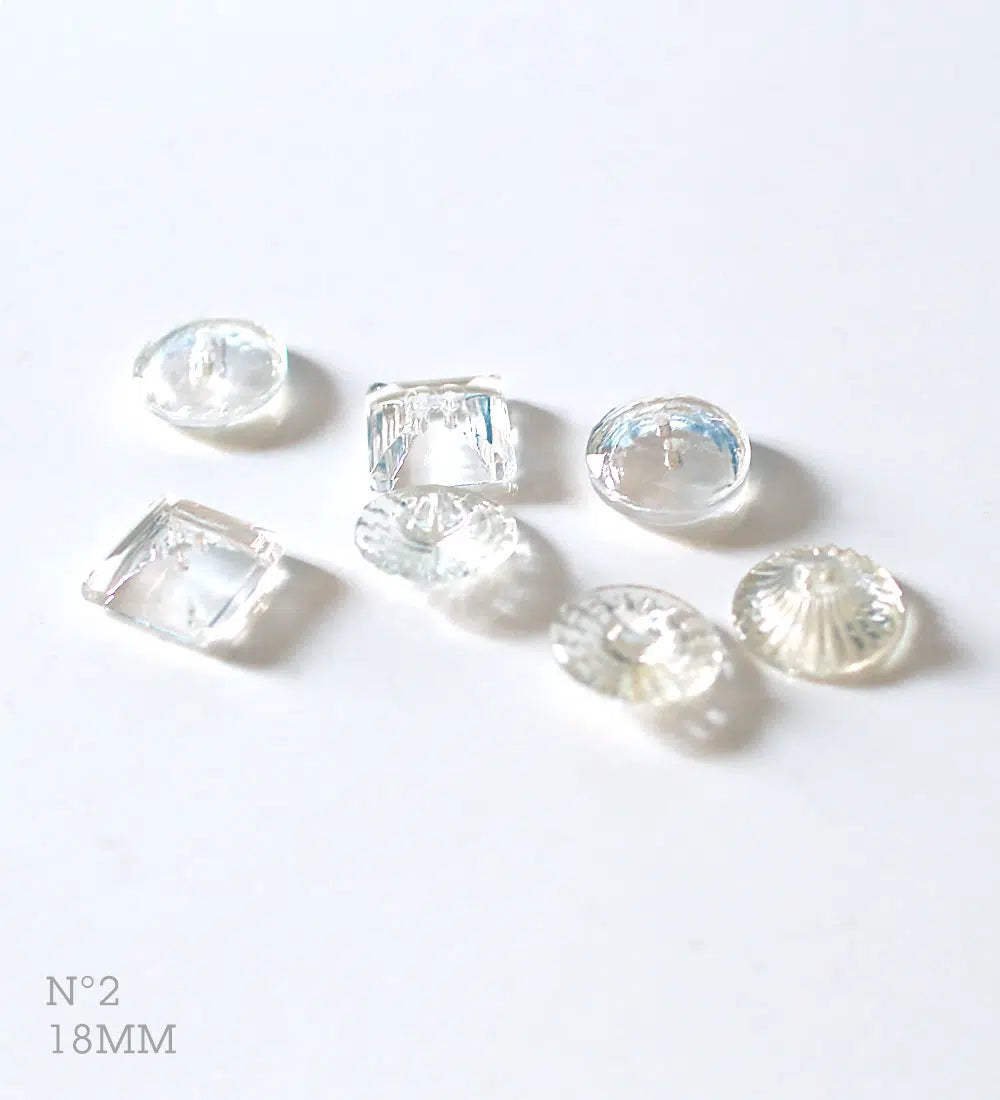 No.2 | Boutons vintages variés en verre transparent 18 mm | Lot de 7