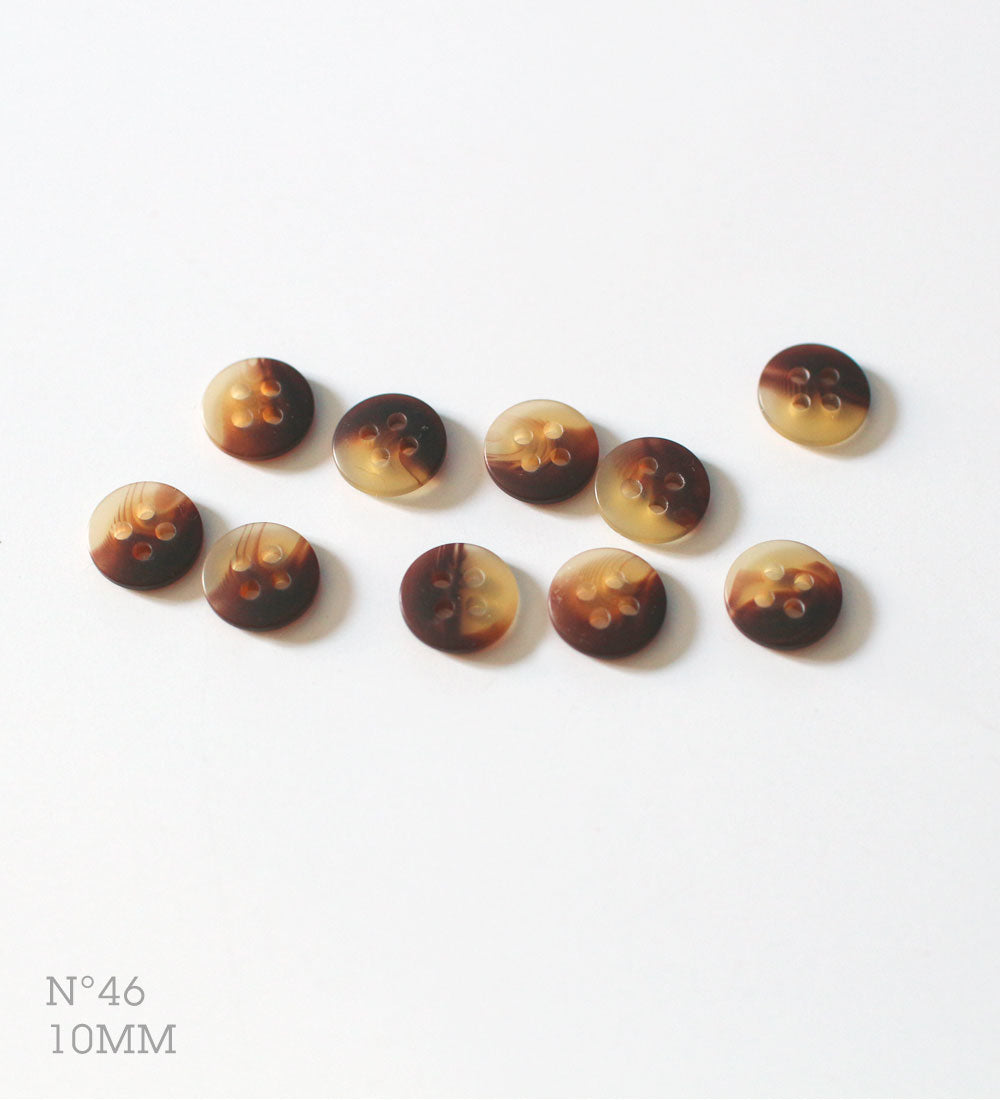 No.46 | Boutons identiques vintages en plastique, ocre & marron 10 mm | Lot de 10