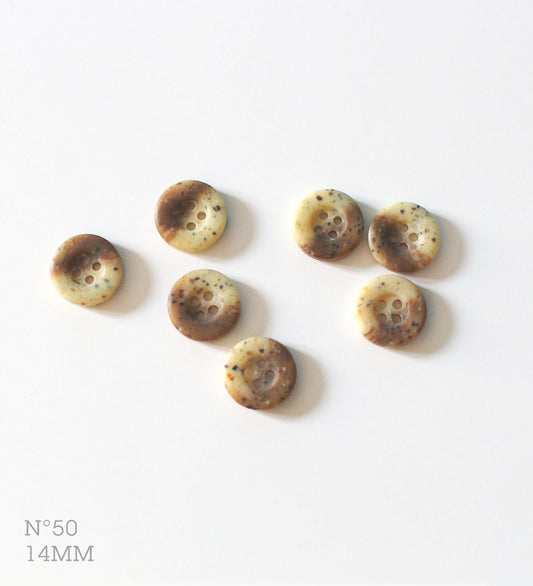 No.50 | ヴィンテージプラスチック同型ボタン（ベージュ＆ブラウン） 14mm | 7個セット