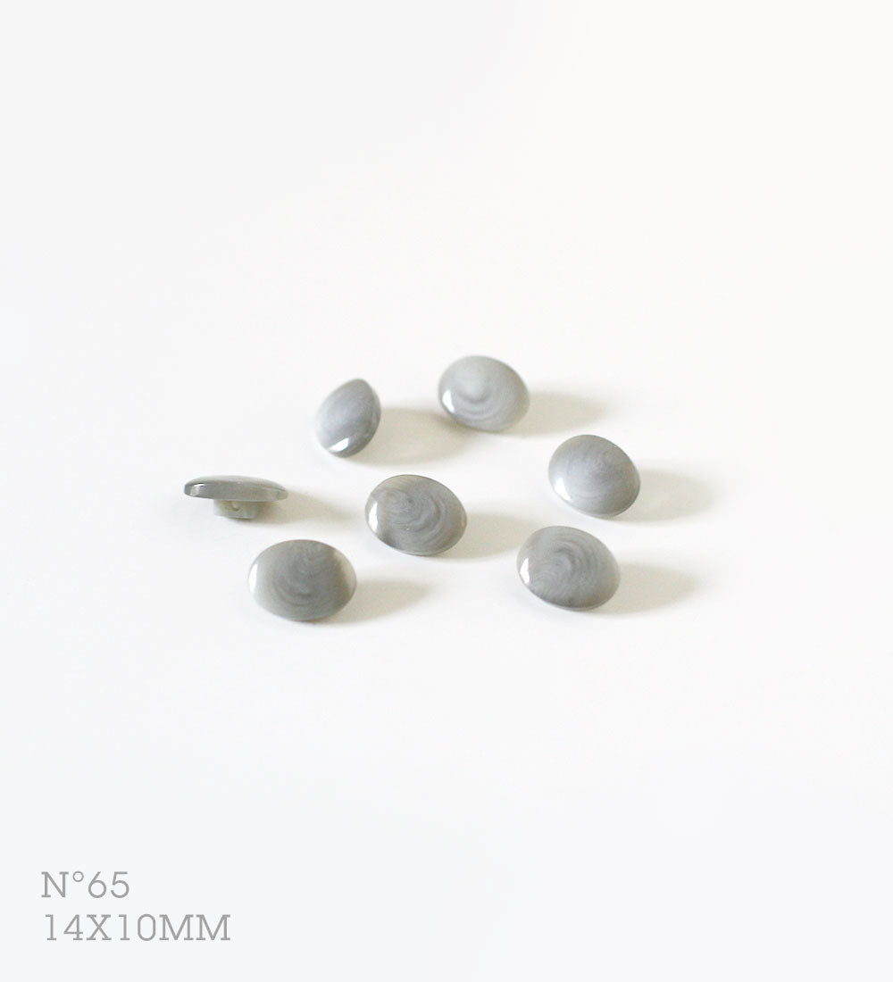 No.65 | Boutons identiques vintages en plastique gris camaïeu 14 x 10 mm | Lot de 7