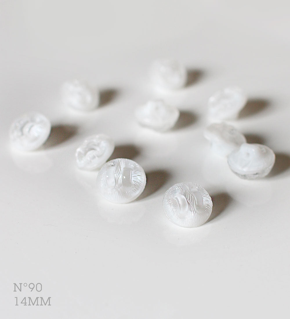 No.90 | Boutons identiques vintages en verre, transparent & blanc 14 mm | Lot de 10