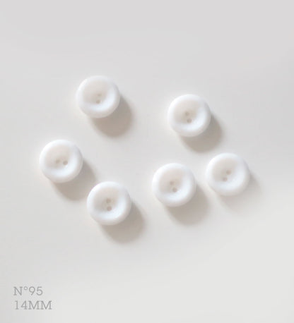 No.95 | Boutons identiques vintages en verre, blanc, 14 mm | Lot de 6 ou 7