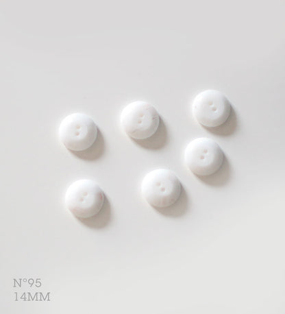 No.95 | Boutons identiques vintages en verre, blanc, 14 mm | Lot de 6 ou 7