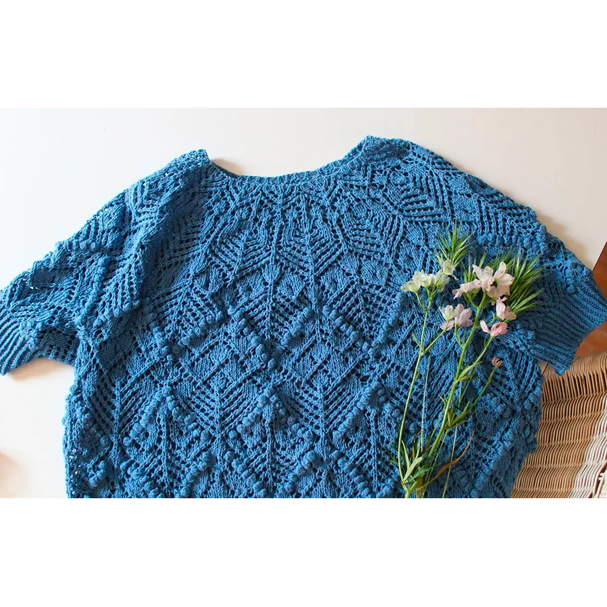 Large hand-knitted Komorebi shawl, overview