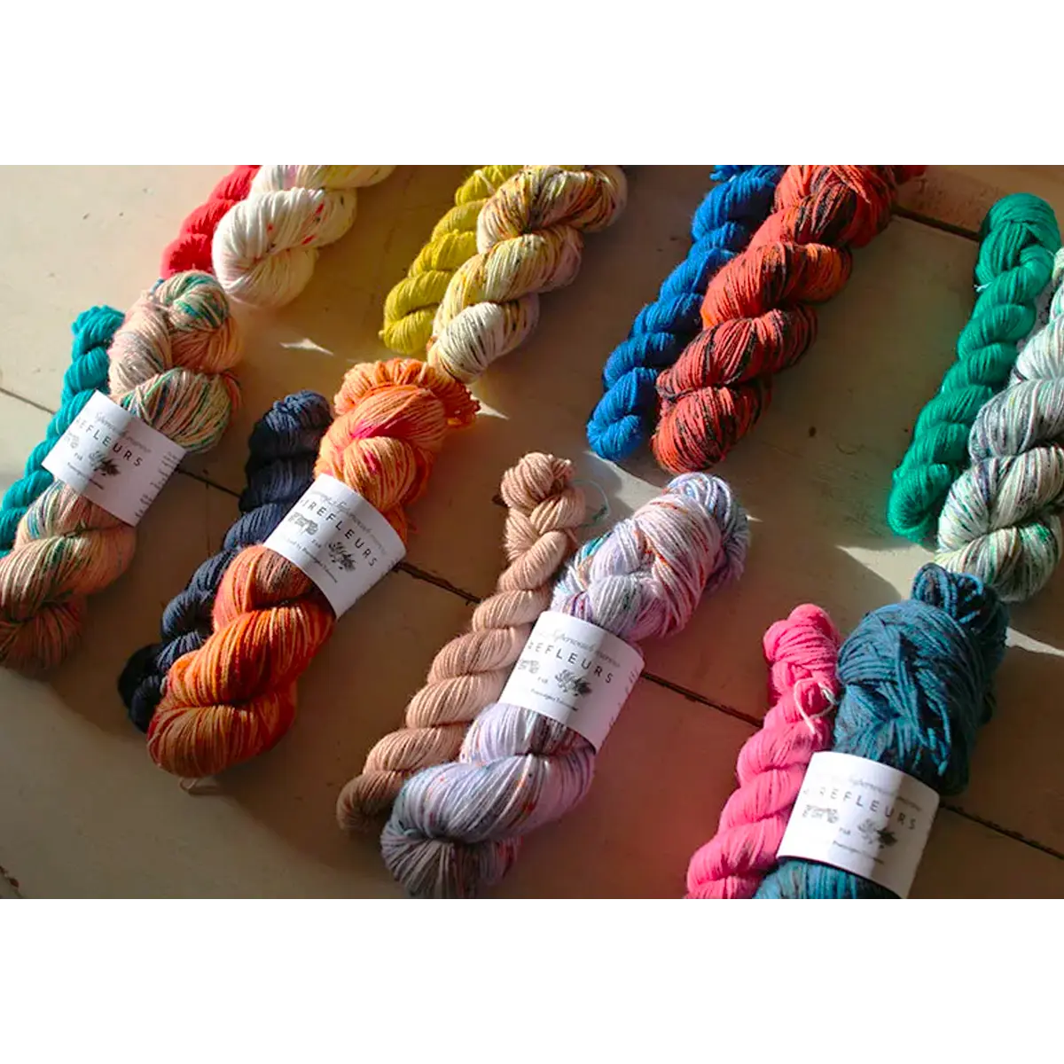 "Mirefleurs" - Fingering - 25g mini skeins - solid color - Superwash Merino, hand-dyed