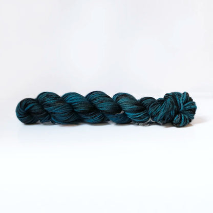 "Mirefleurs" - Fingering - 25g mini skeins - solid color - Superwash Merino, hand-dyed