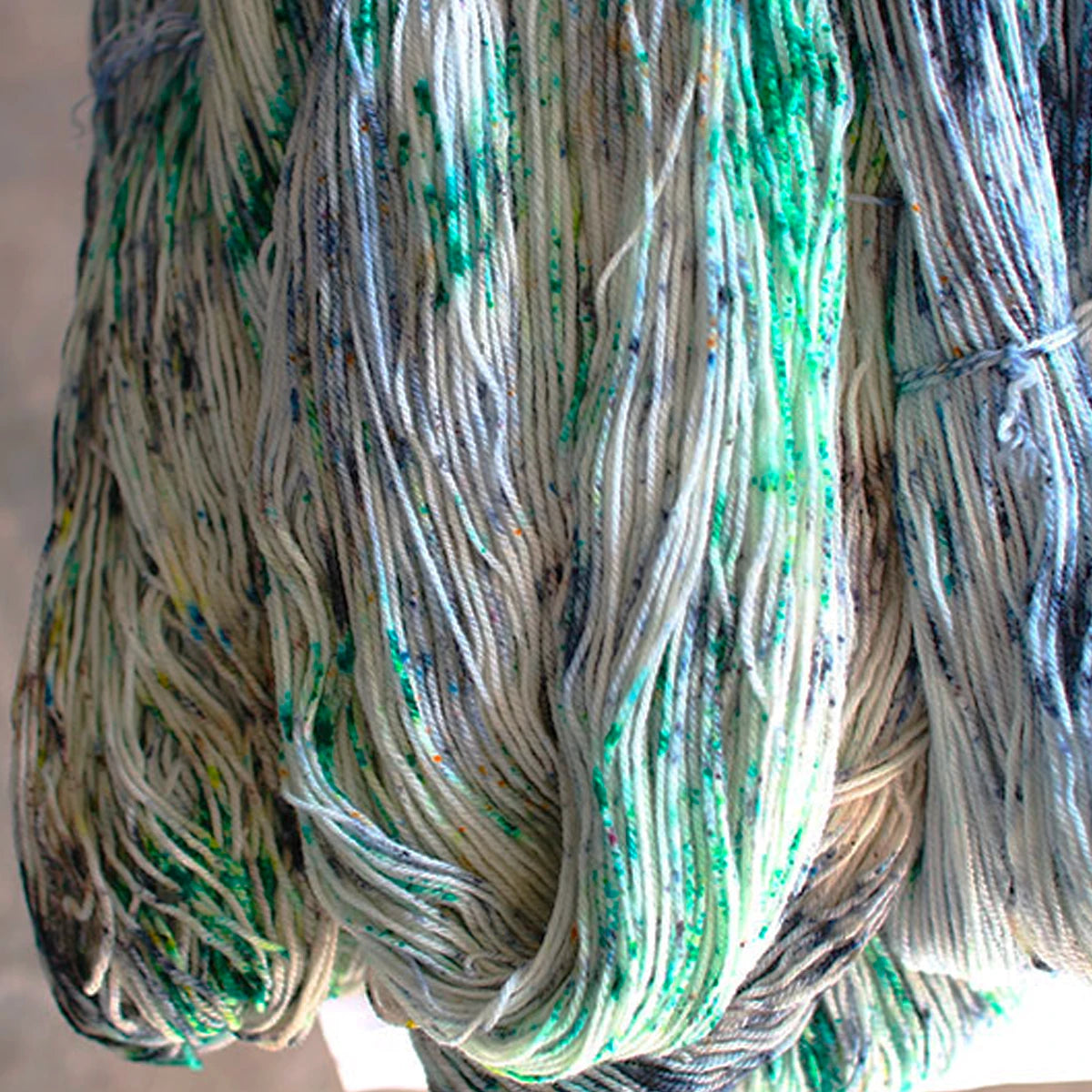 "Mirefleurs" - Fingering - Superwash Merino, hand-dyed
