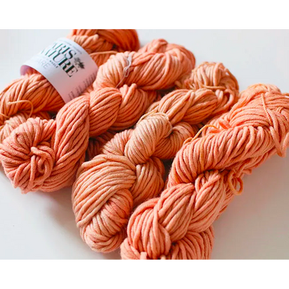 "Paris Nature" - Square (thick wool) in Superwashable vegetable dye
