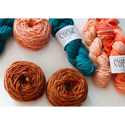 "Paris Nature" - Square (thick wool) in Superwashable vegetable dye