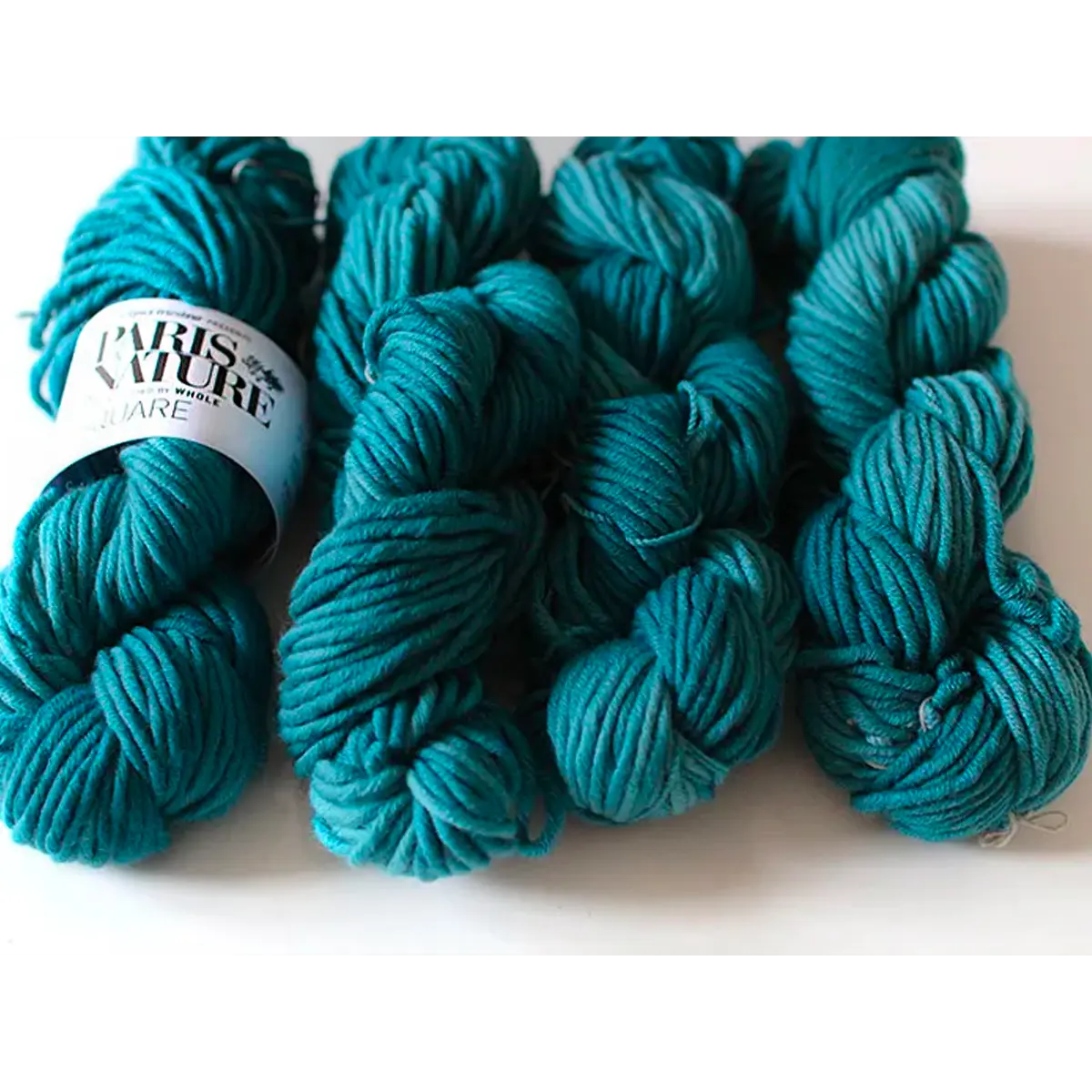 "Paris Nature" - Square (thick wool) in Superwashable vegetable dye