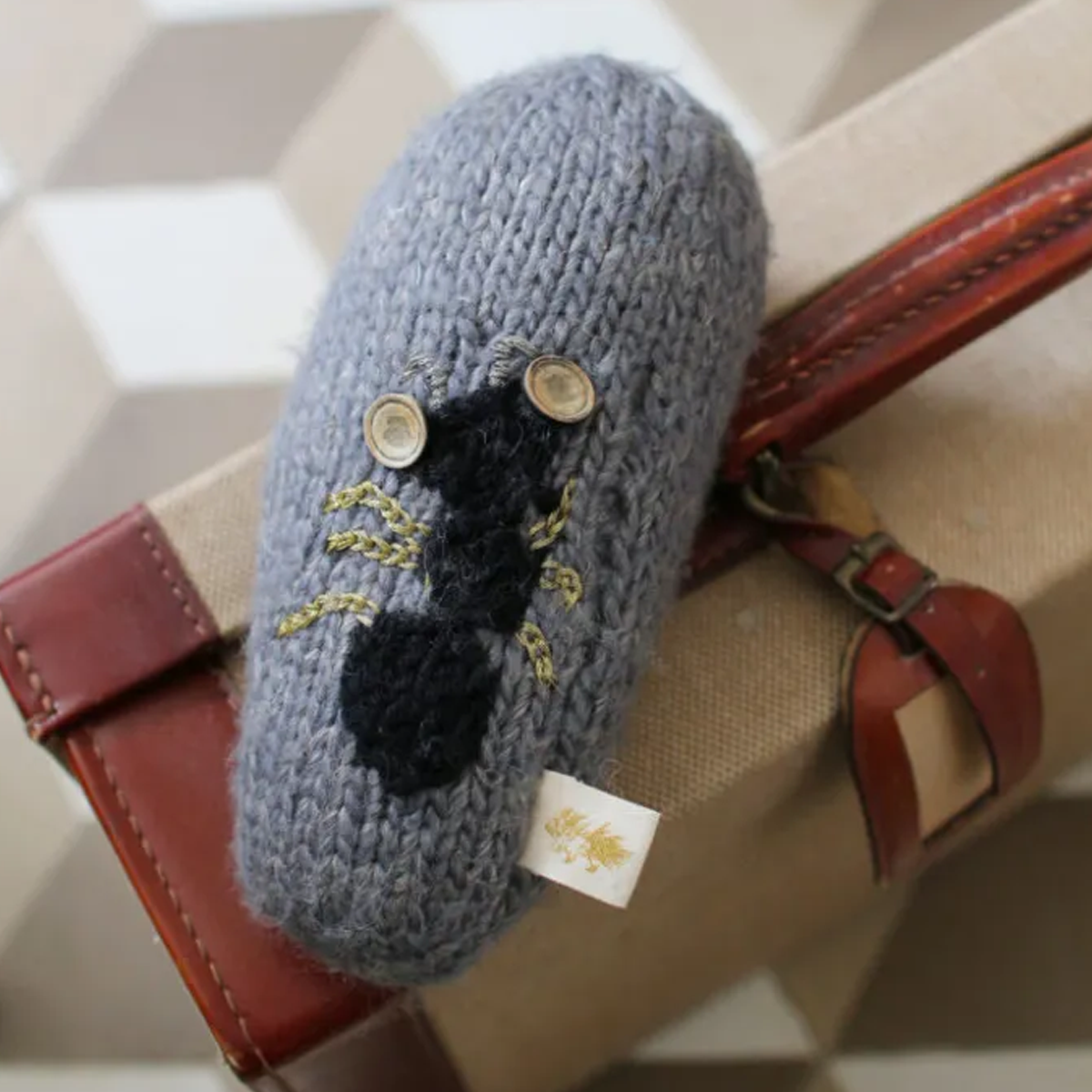 Pierre-insecte Series Cushion