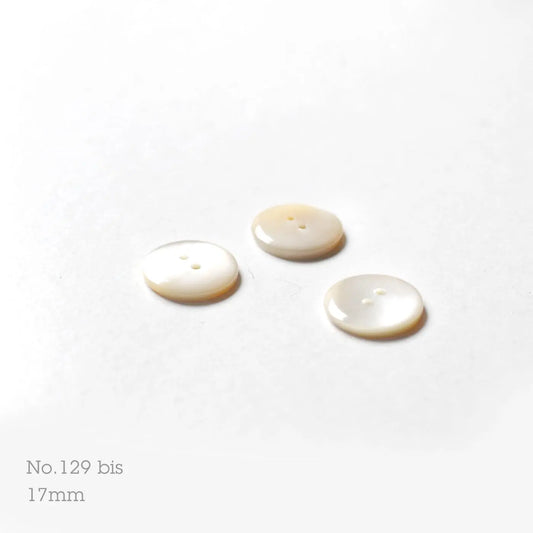 No.129bis | ヴィンテージマザーオブパール（白蝶貝）ボタン 17mm | 3個セット
