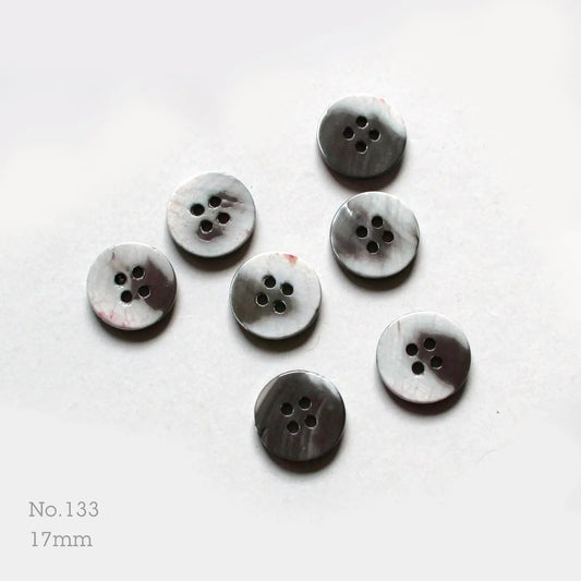 No.133 | ヴィンテージマザーオブパール（白蝶貝）ボタン 17mm | 7個セット
