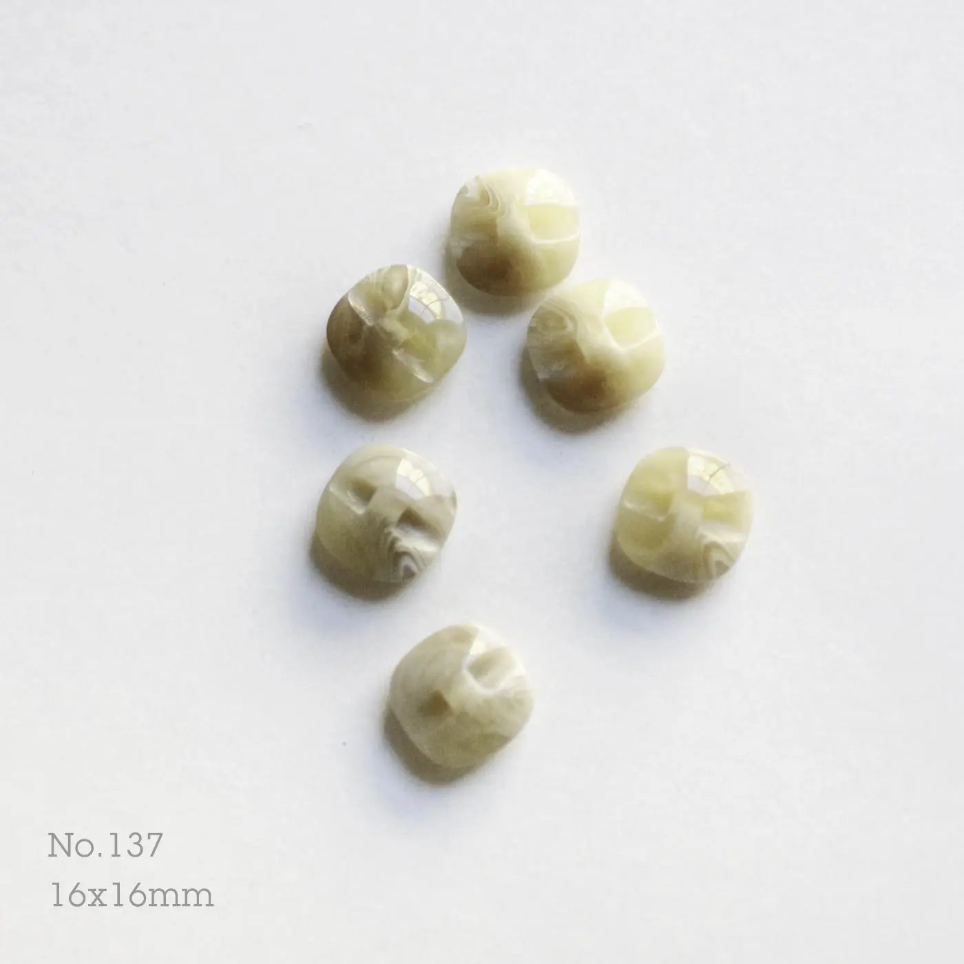 Button No.137, luxury haberdashery