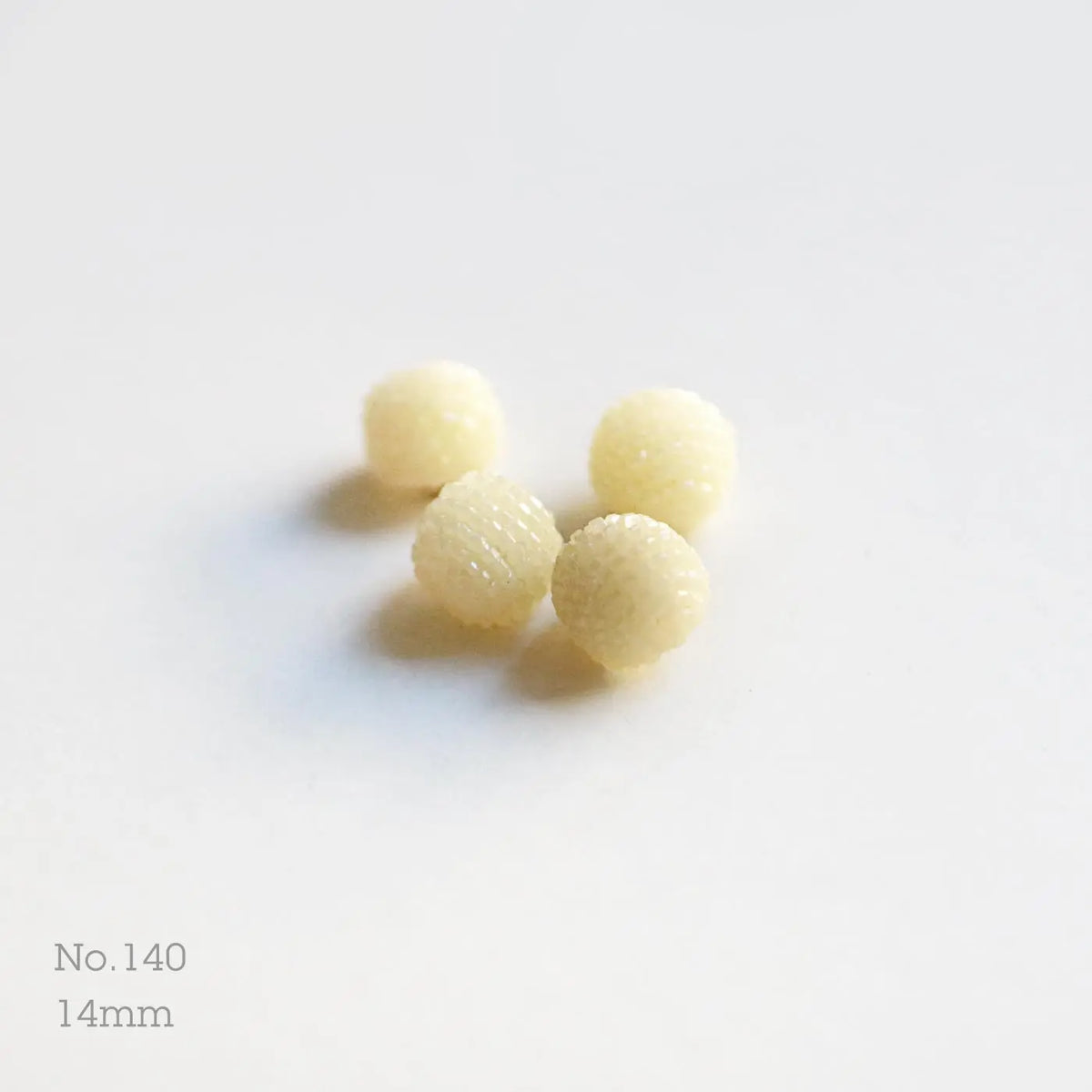 No.140 | Boutons vintages en plastique, 14 mm | Lot de 4
