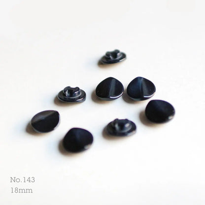 No.143 | プラスチックボタン 18mm | 4個または7個セット
