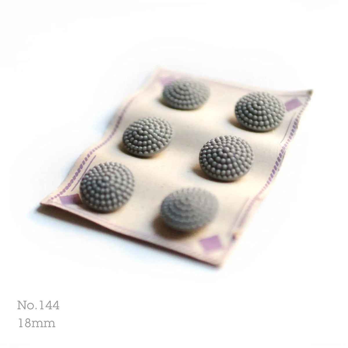 No.144 | Boutons vintages en plastique sur plaque, 18 mm | Lot de 6