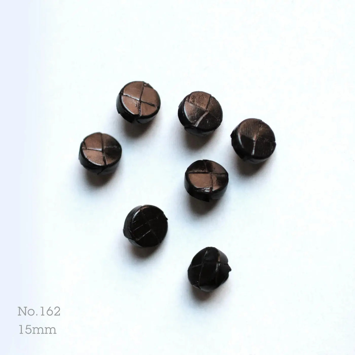 Button No.162, noble material